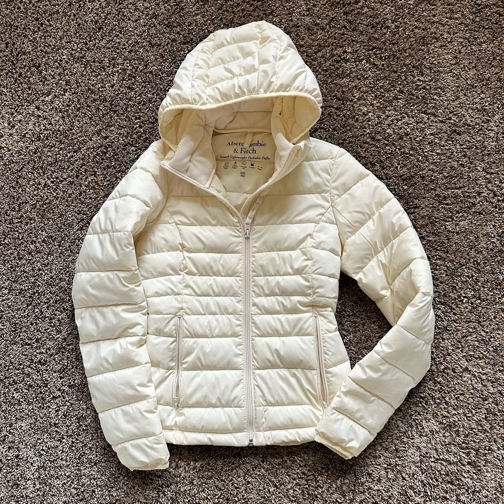 Women’s Abercrombie Lightweight Packable Puffer size XXS
